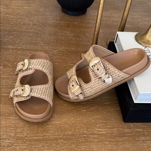Steve Madden Zuree Buckle Slide Sandals Tan Raffia Size 7.5